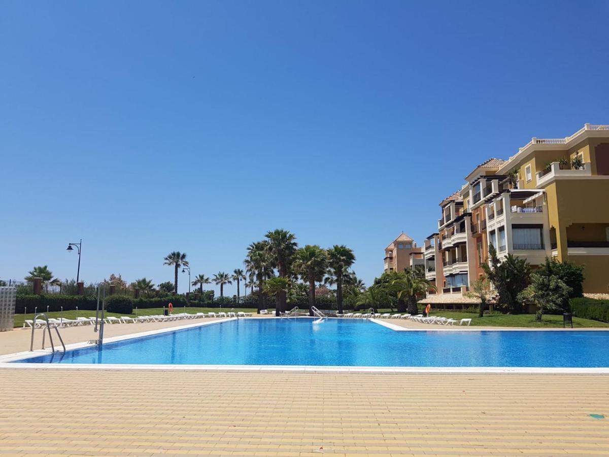 Bonito Apartamento En Primera Linea De Playa Исла Канела Екстериор снимка